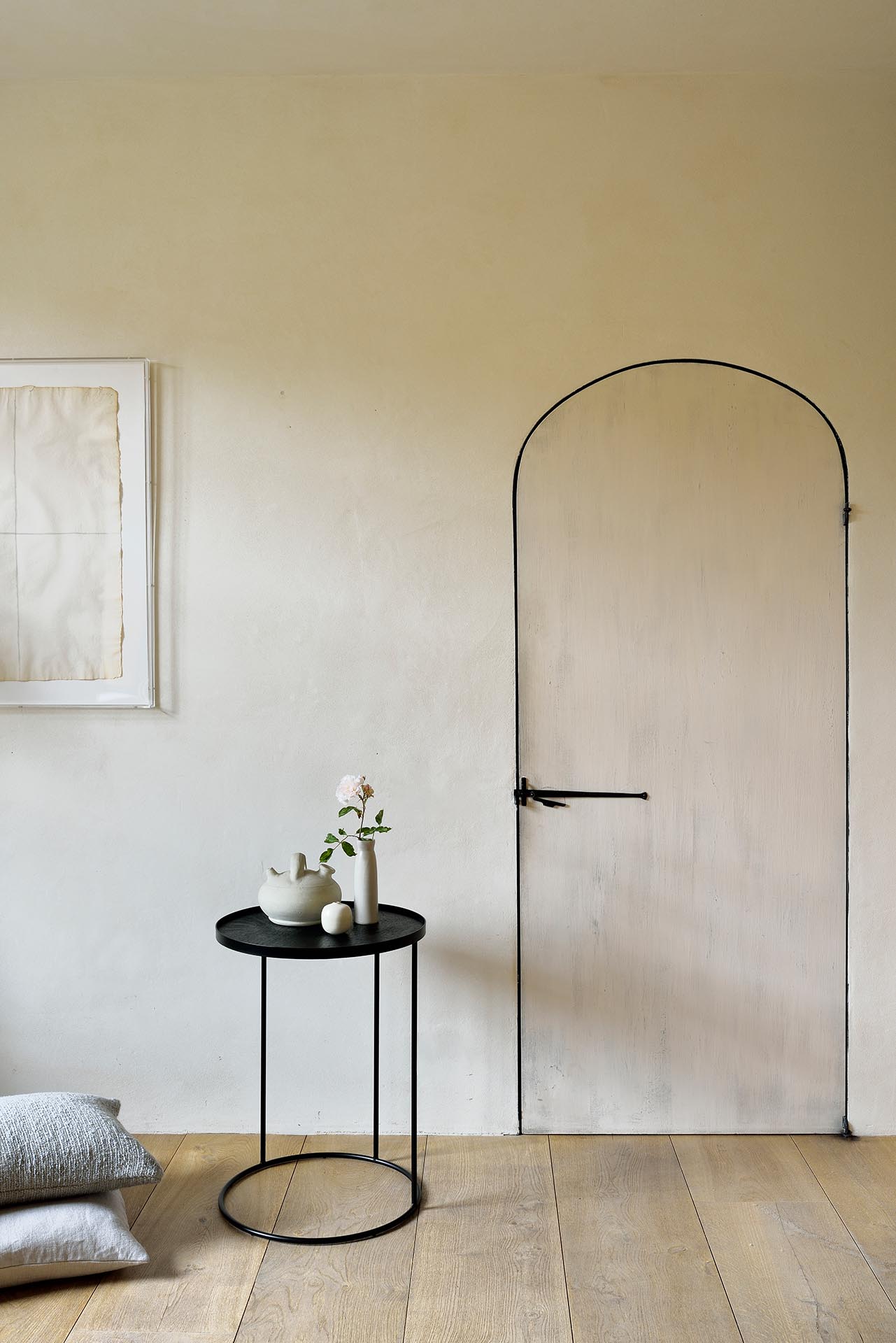Ethnicraft Tray Round Side Table