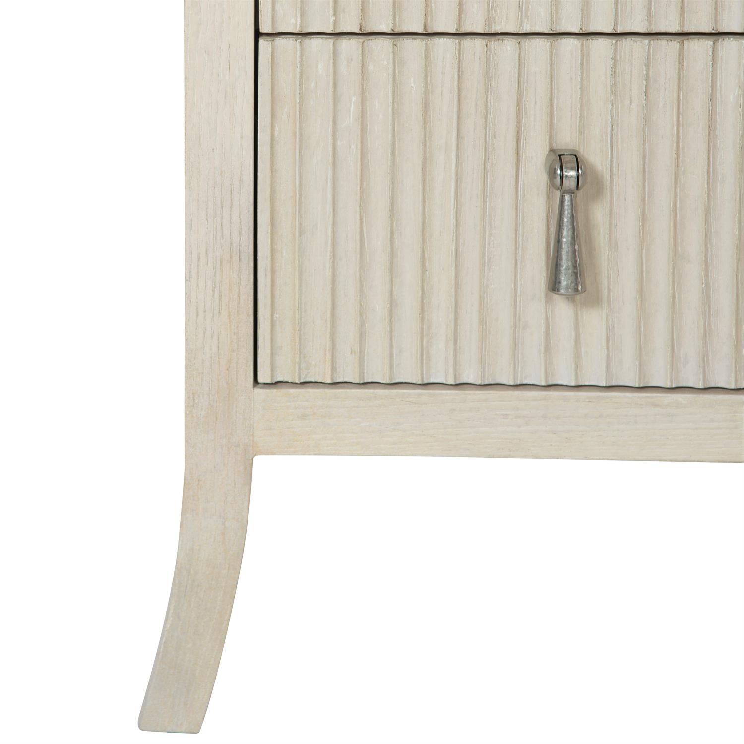Bernhardt East Hampton Bachelor's Chest