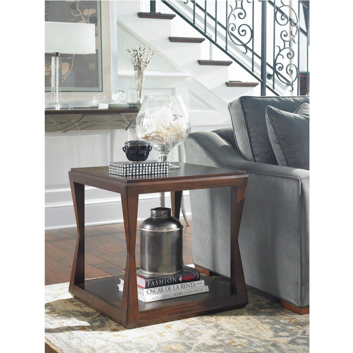 Century Furniture Decoeur Chairside Table