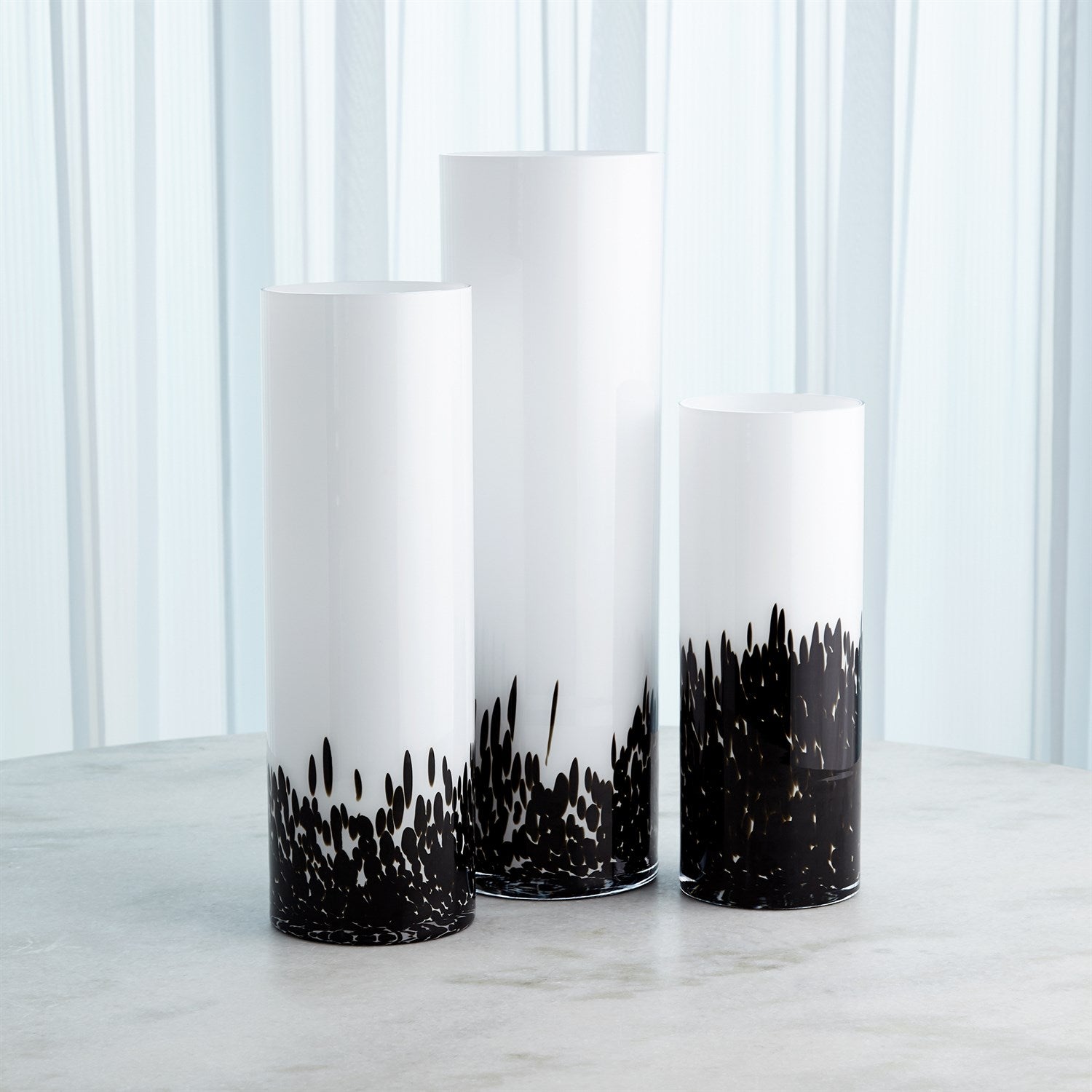 Global Views Confetti Vase - BlackWhite