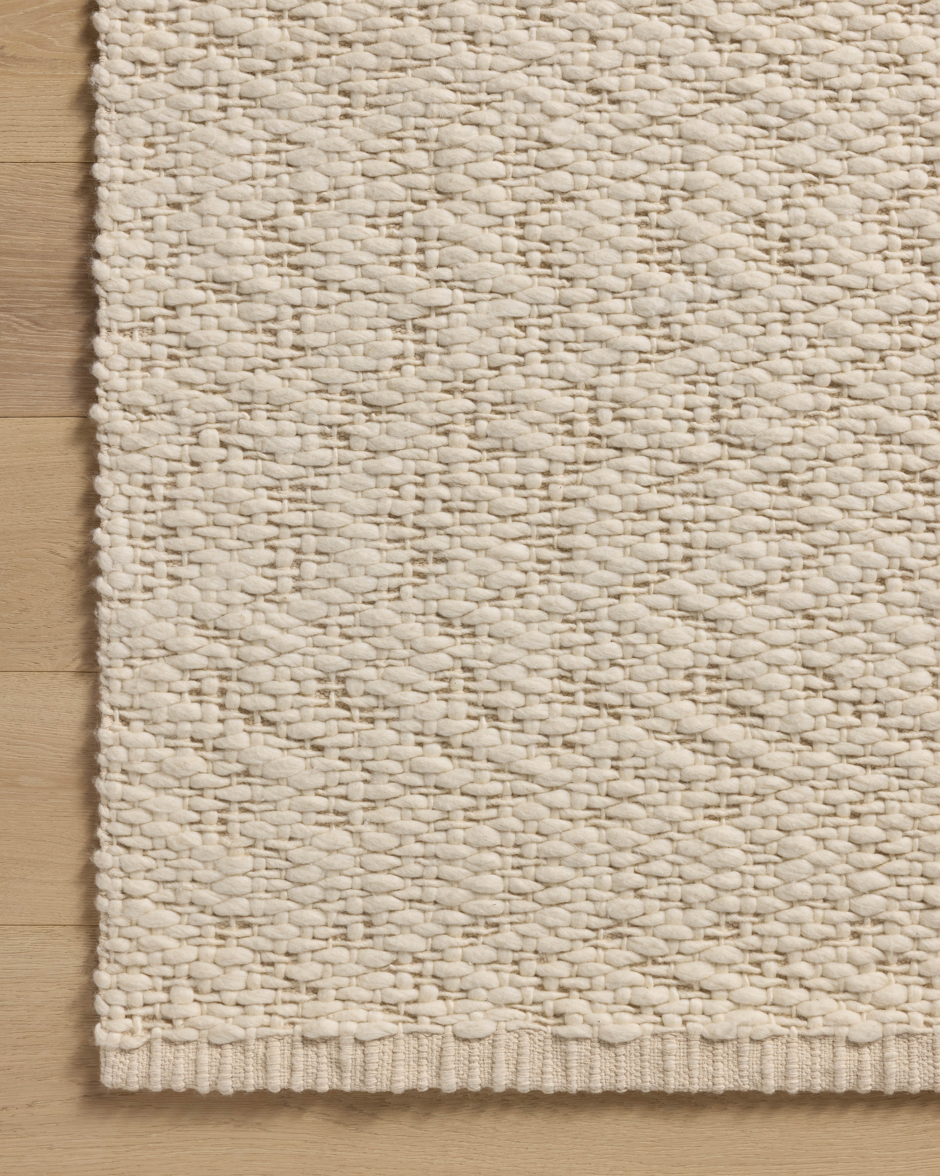 Magnolia Home Betty BET-01 Rug Ivory / Beige