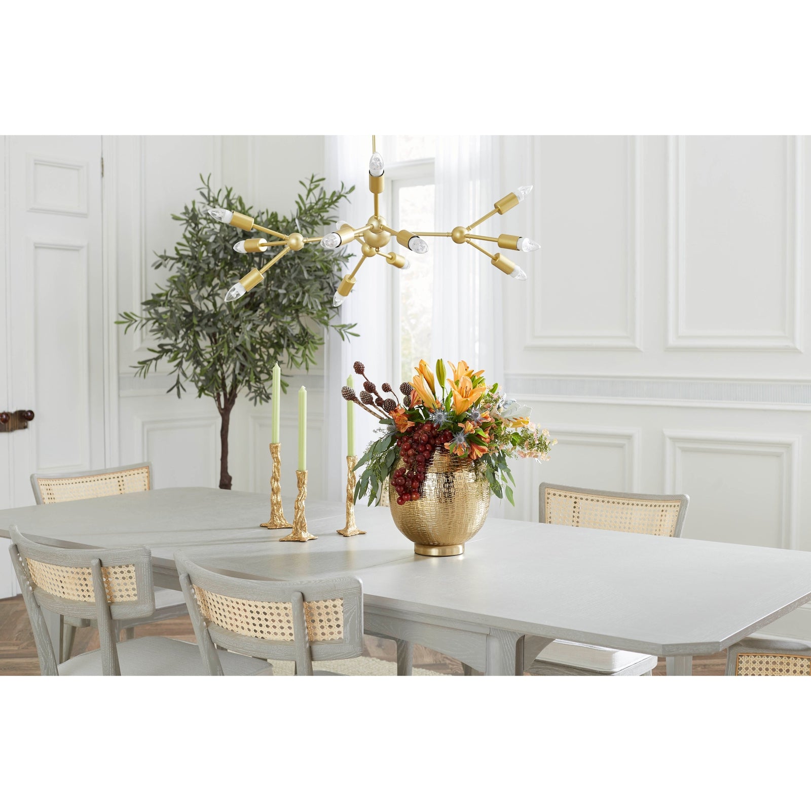 Villa & House Bertram Dining Table