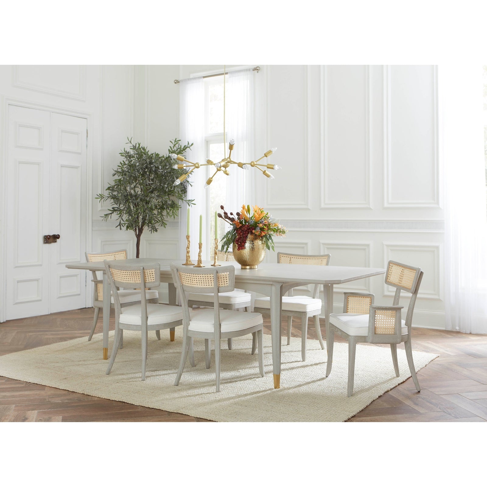 Villa & House Bertram Dining Table