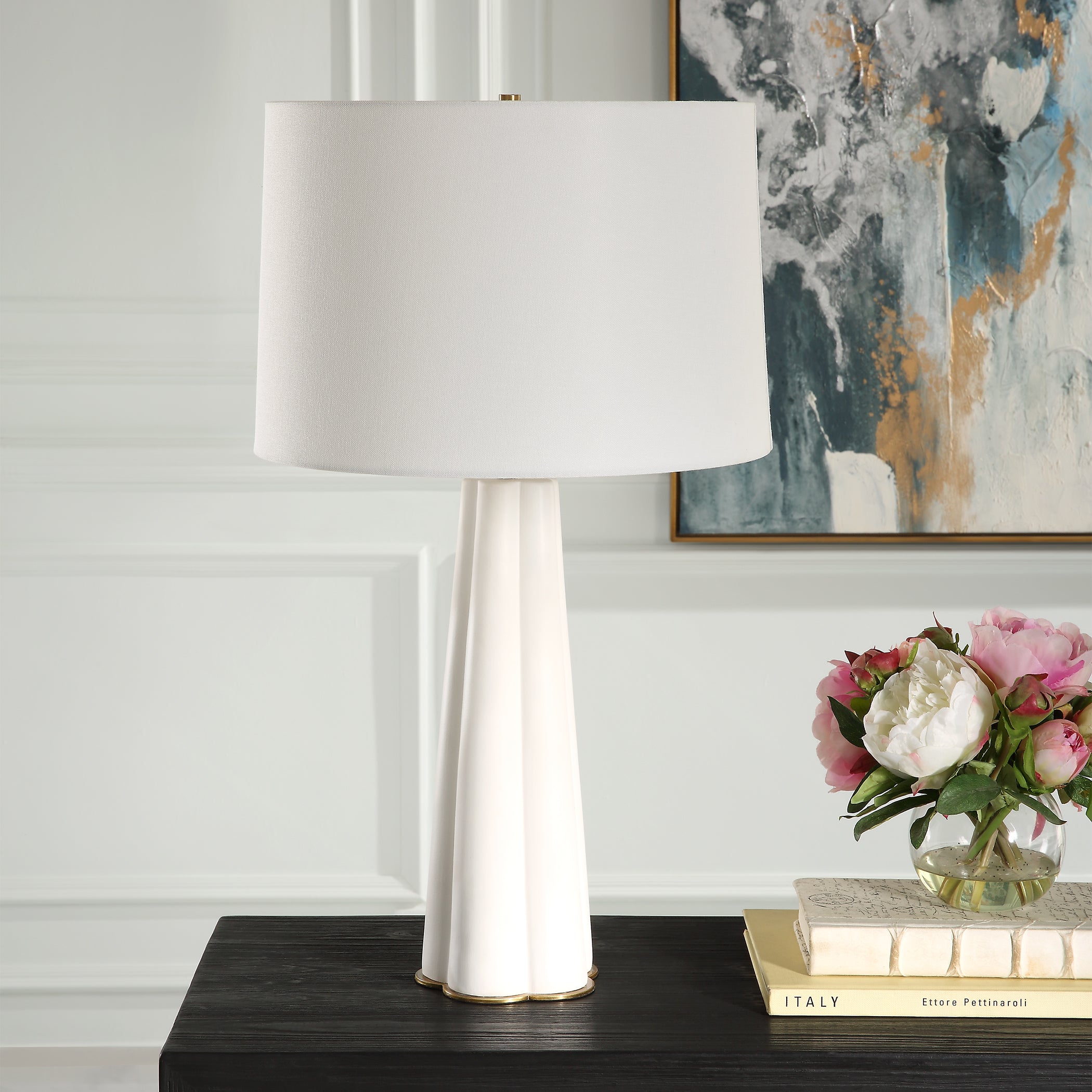 Modern Accents Clover Shaper Ceramic Table Lamp