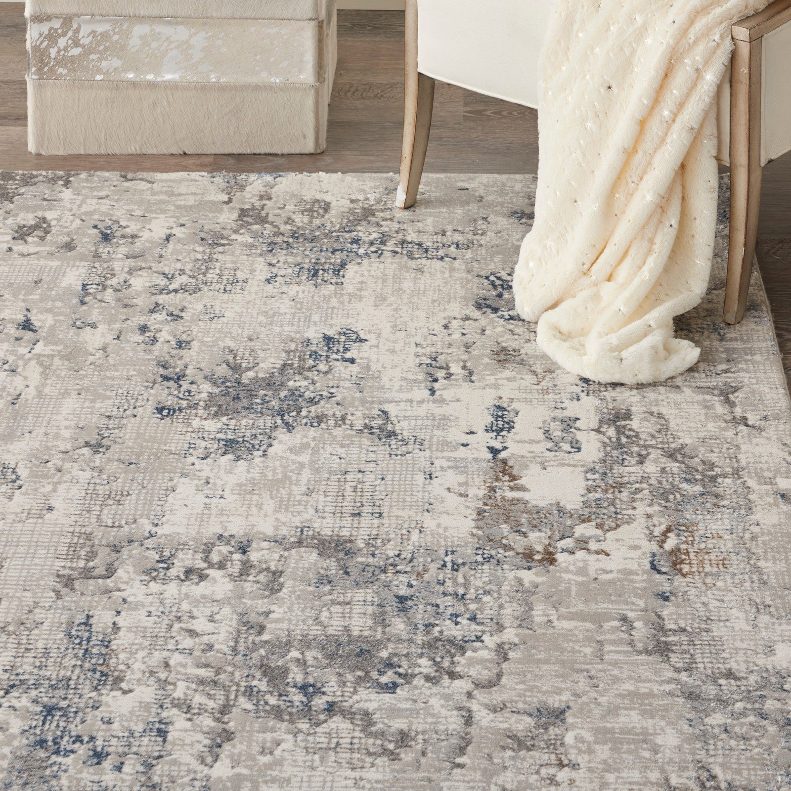 Nourison Royal Terrace KI42 Modern Indoor Rug