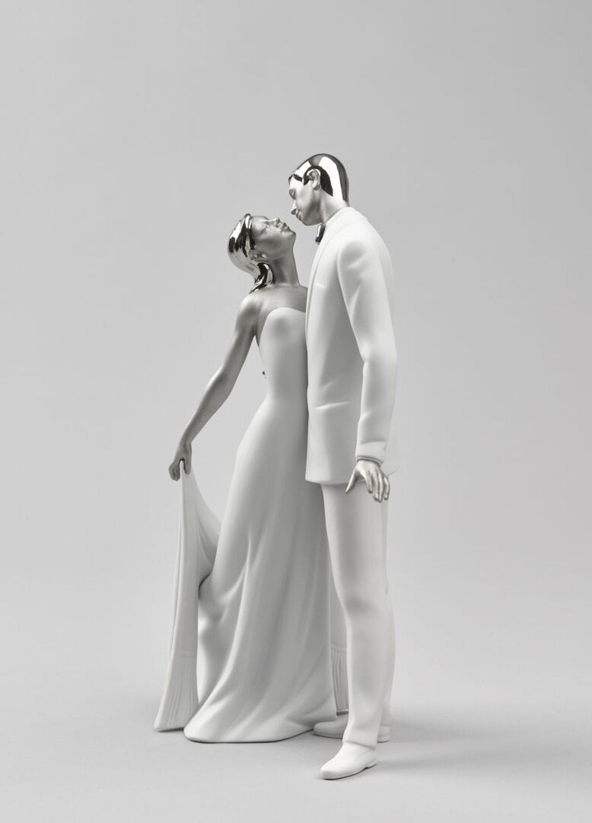 Lladro Happy Anniversary Couple Figurine