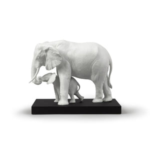 Lladro Leading The Way Elephants Sculpture