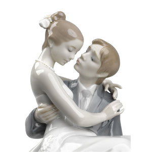 Lladro The Happiest Day Couple Figurine Type 356