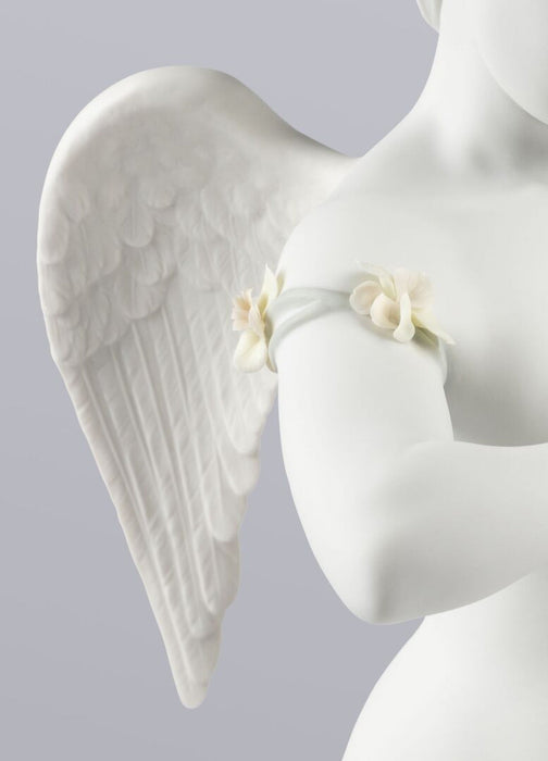 Lladro Heavenly Heart Angel Figurine — Grayson Living