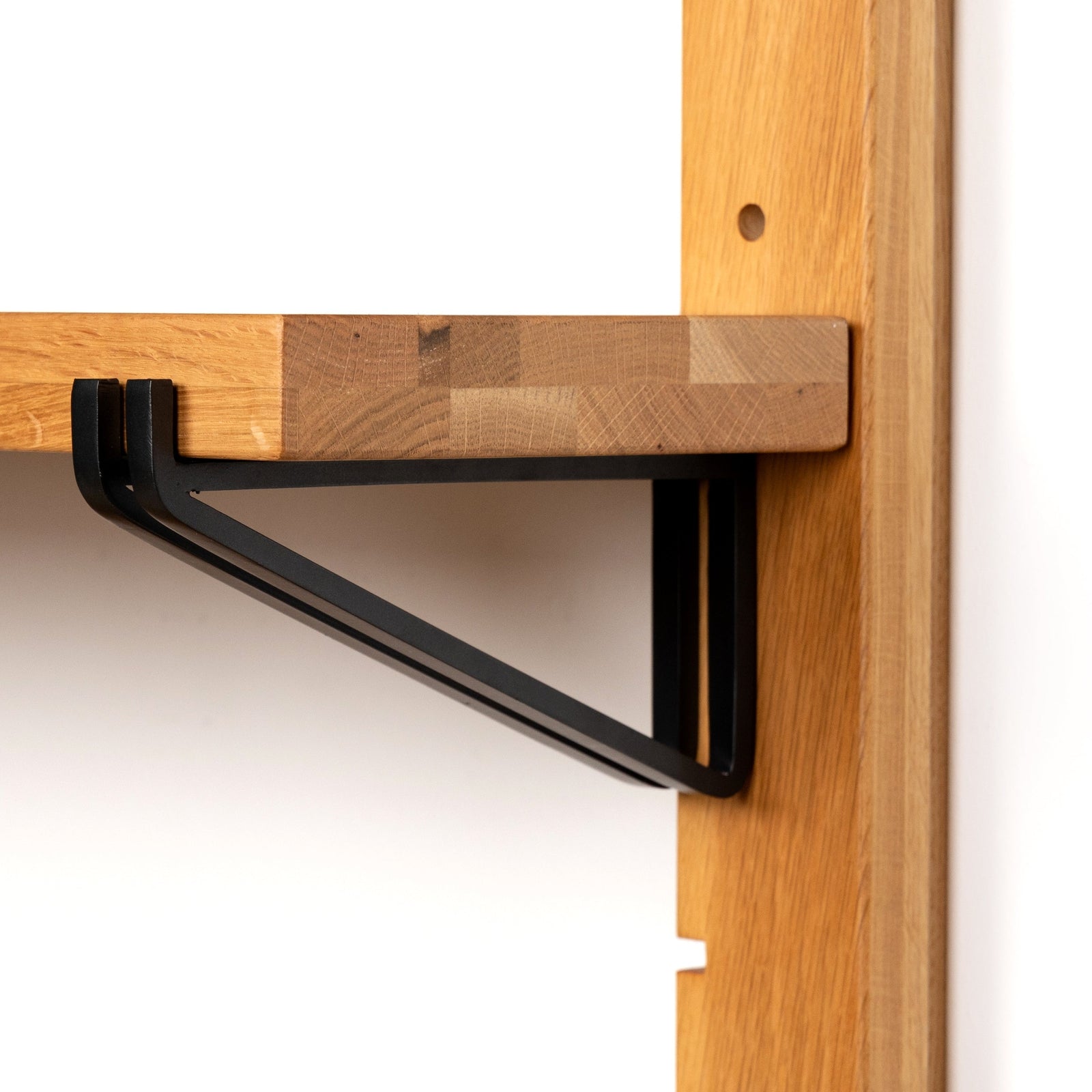 Pivott Shelf