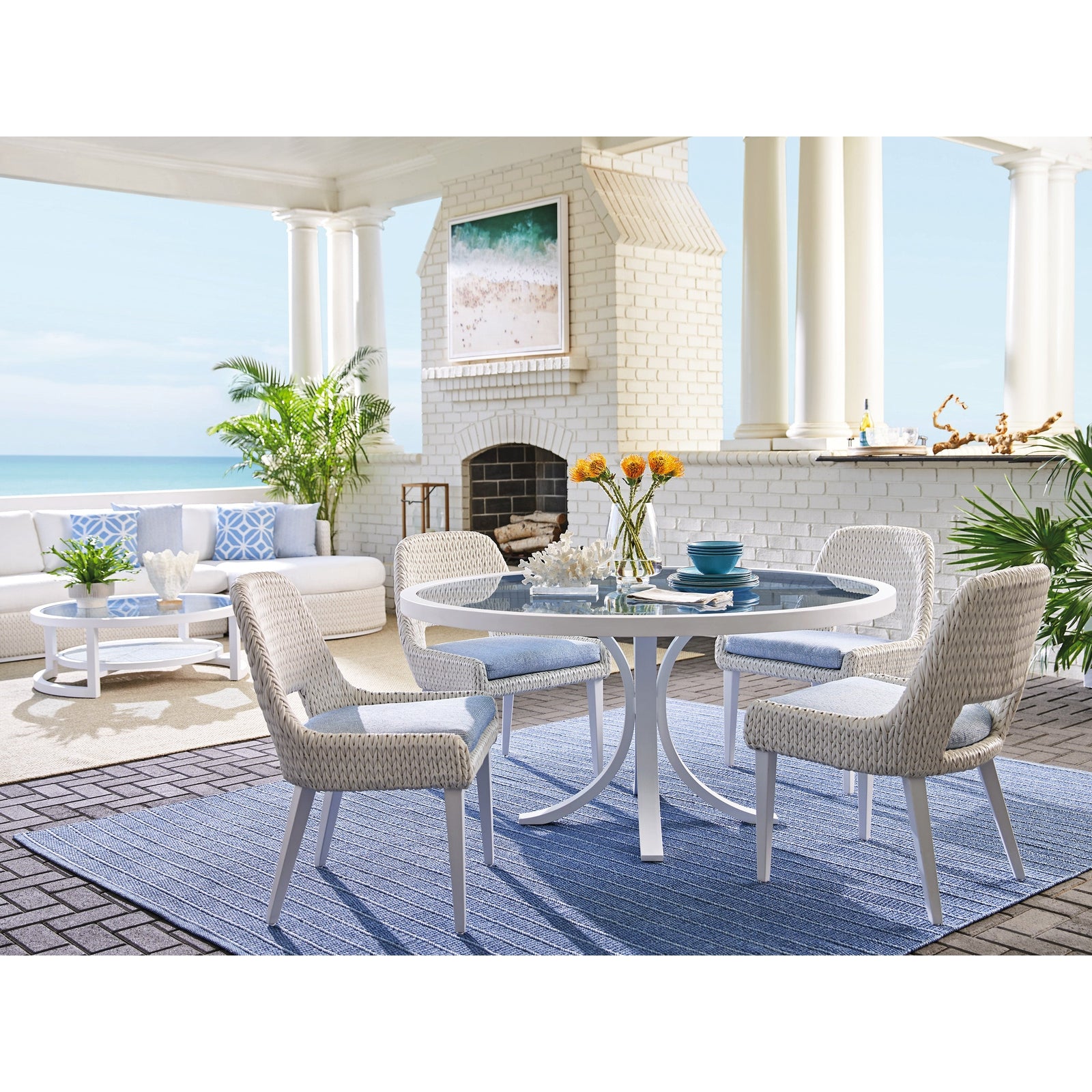 Tommy Bahama Outdoor Ocean Breeze Promenade Round Dining Table