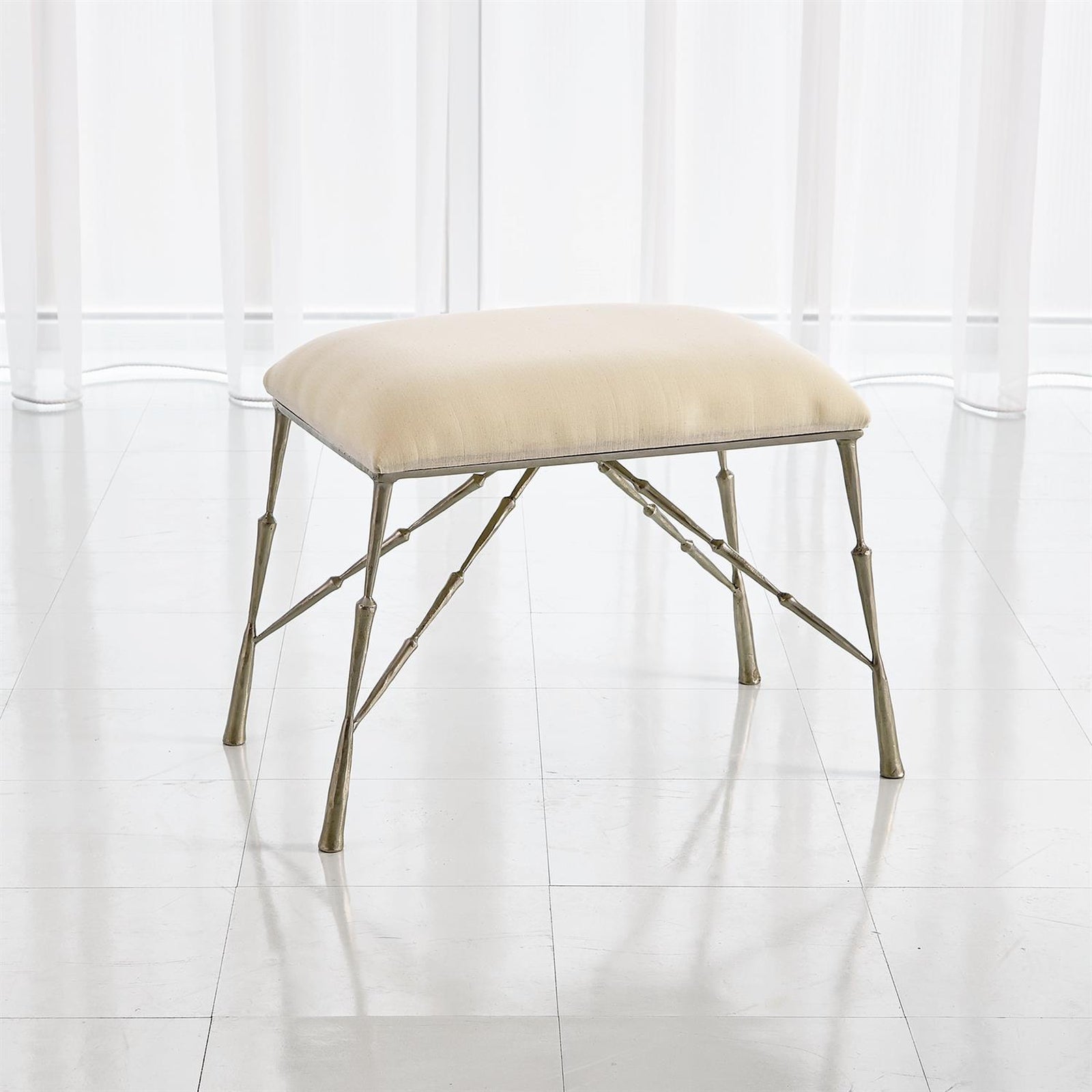 Global Views Spike Short Bench