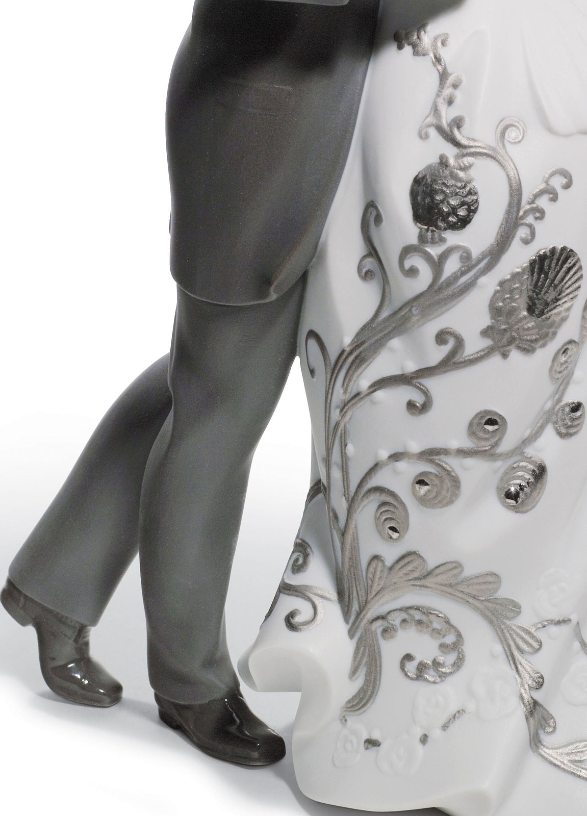 Lladro Lovers' Waltz Couple Figurine Silver Lustre