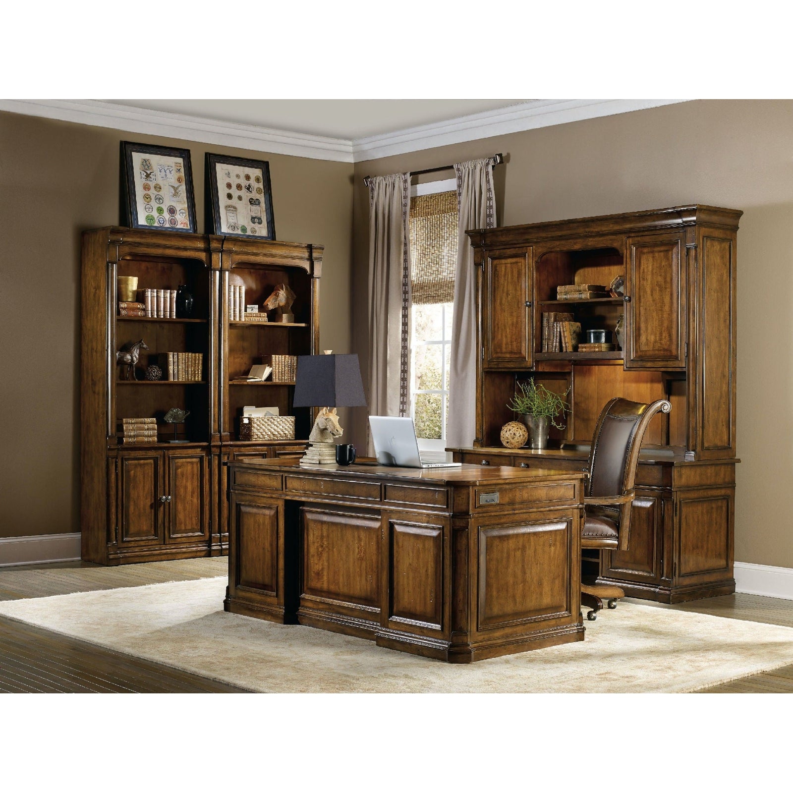 Hooker Furniture Tynecastle Bunching Bookcase