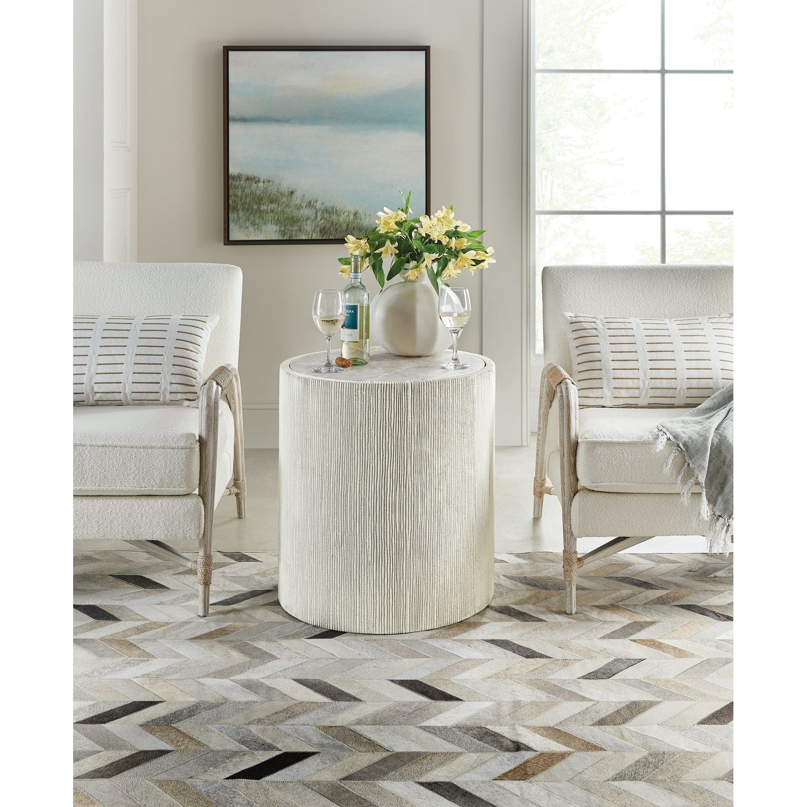 Hooker Furniture Serenity Swale Round Side Table