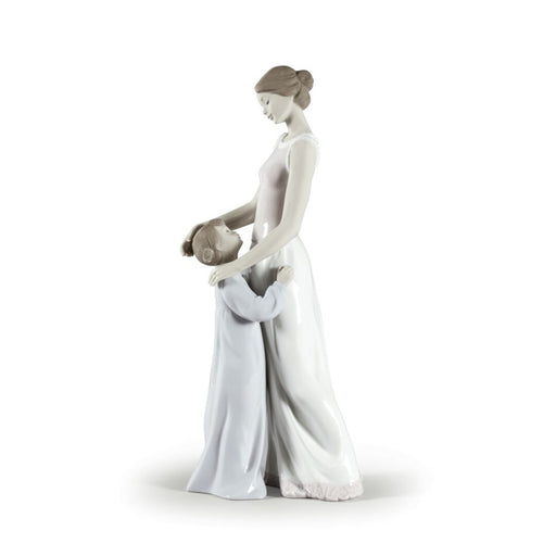  LLADRÓ A Mother's Love Figurine. Matte White