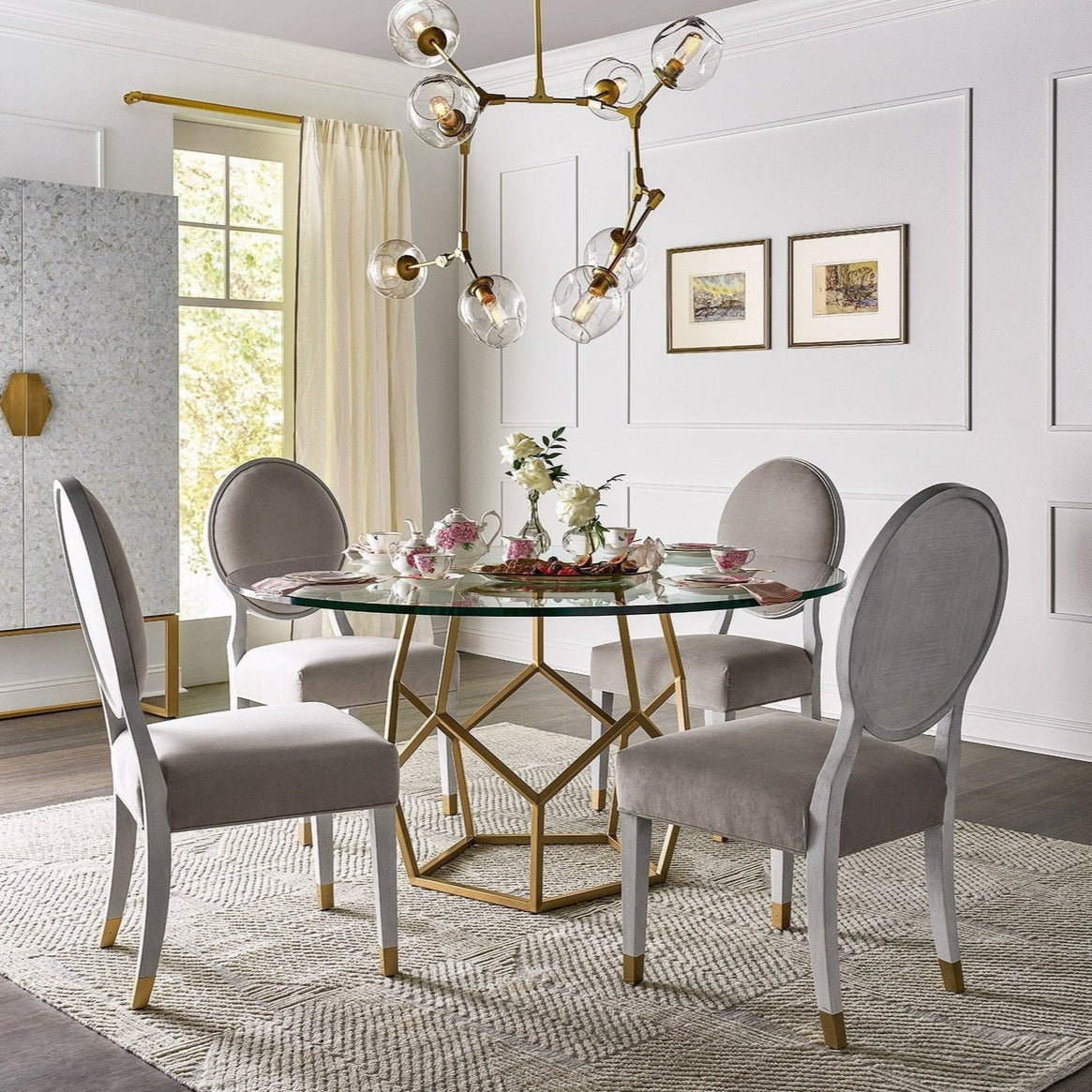 Universal Furniture Love Joy Bliss Round Table