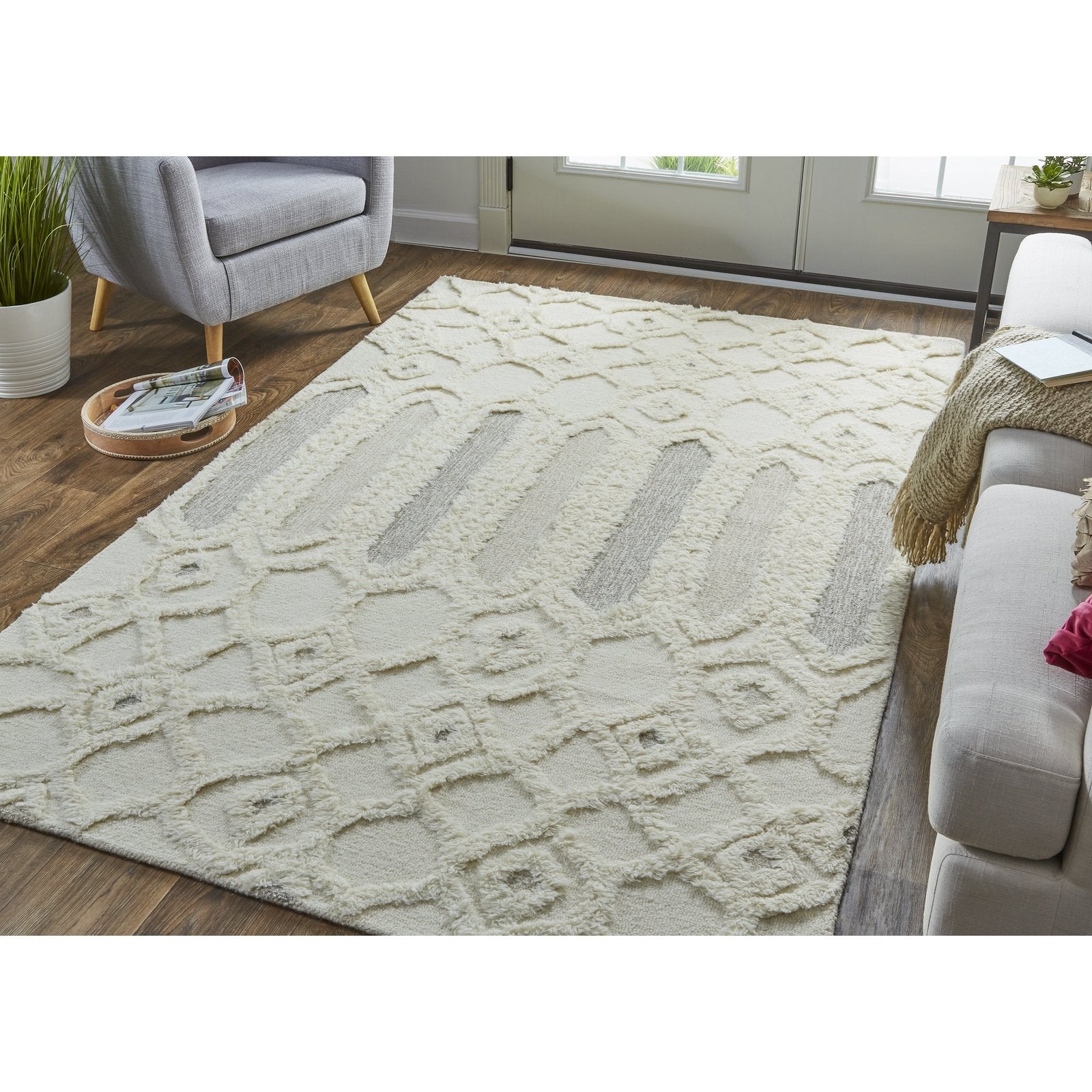 Feizy Anica 8013F Rug in Ivory / Taupe