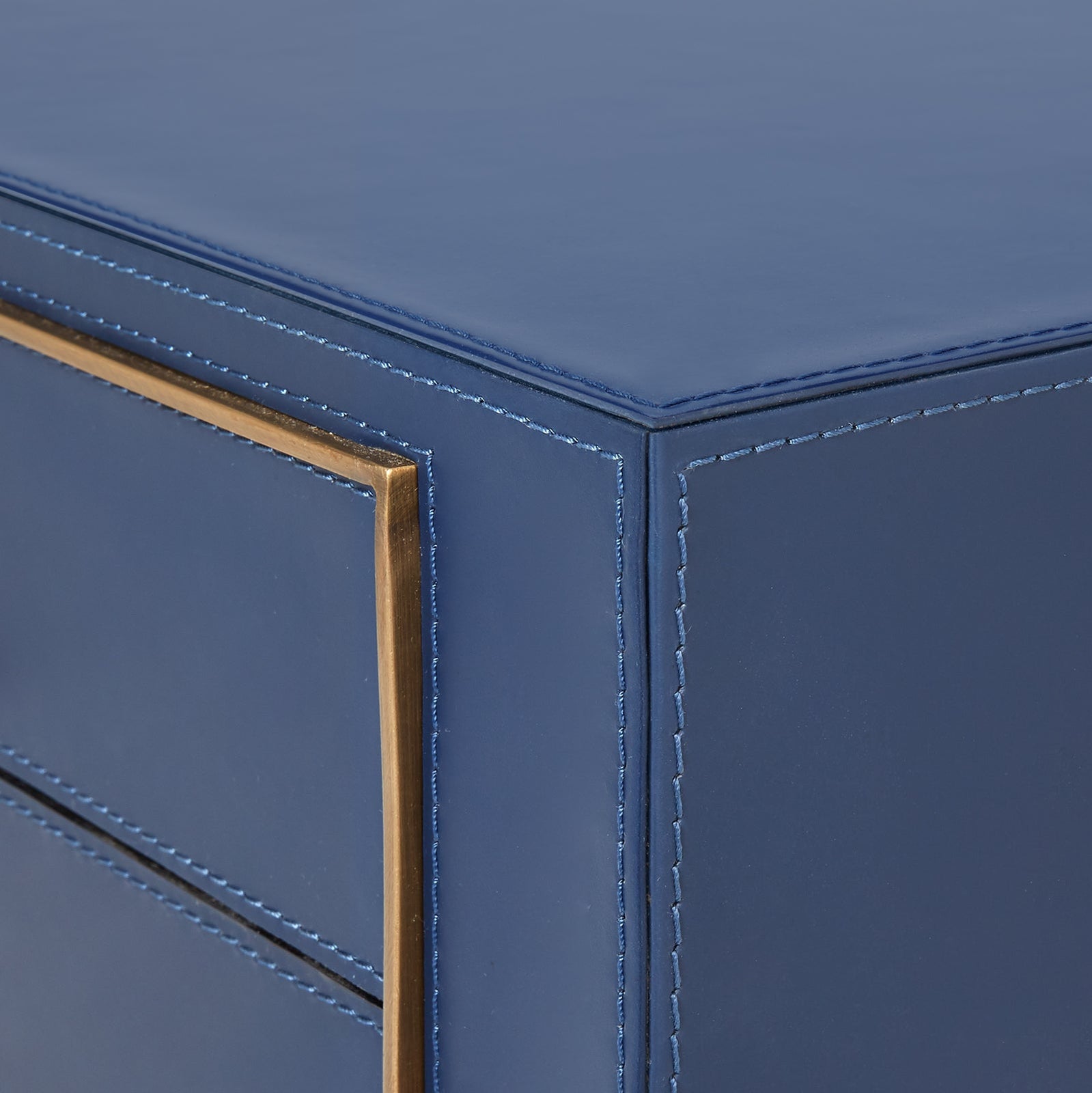 Villa & House Hunter 2-Drawer Side Table by Bungalow 5