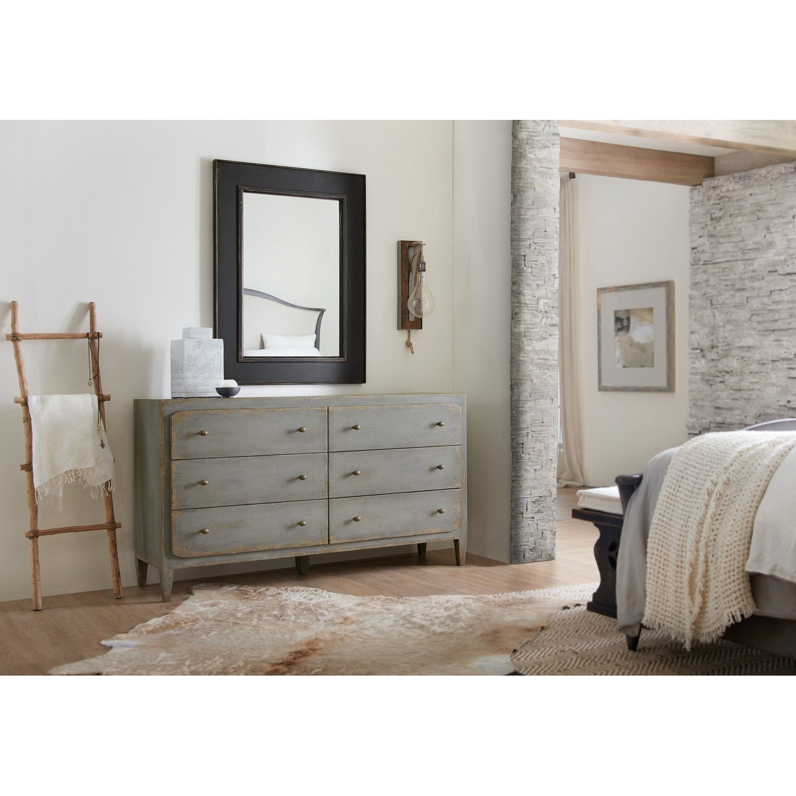 Hooker Furniture Ciao Bella Six-Drawer Dresser