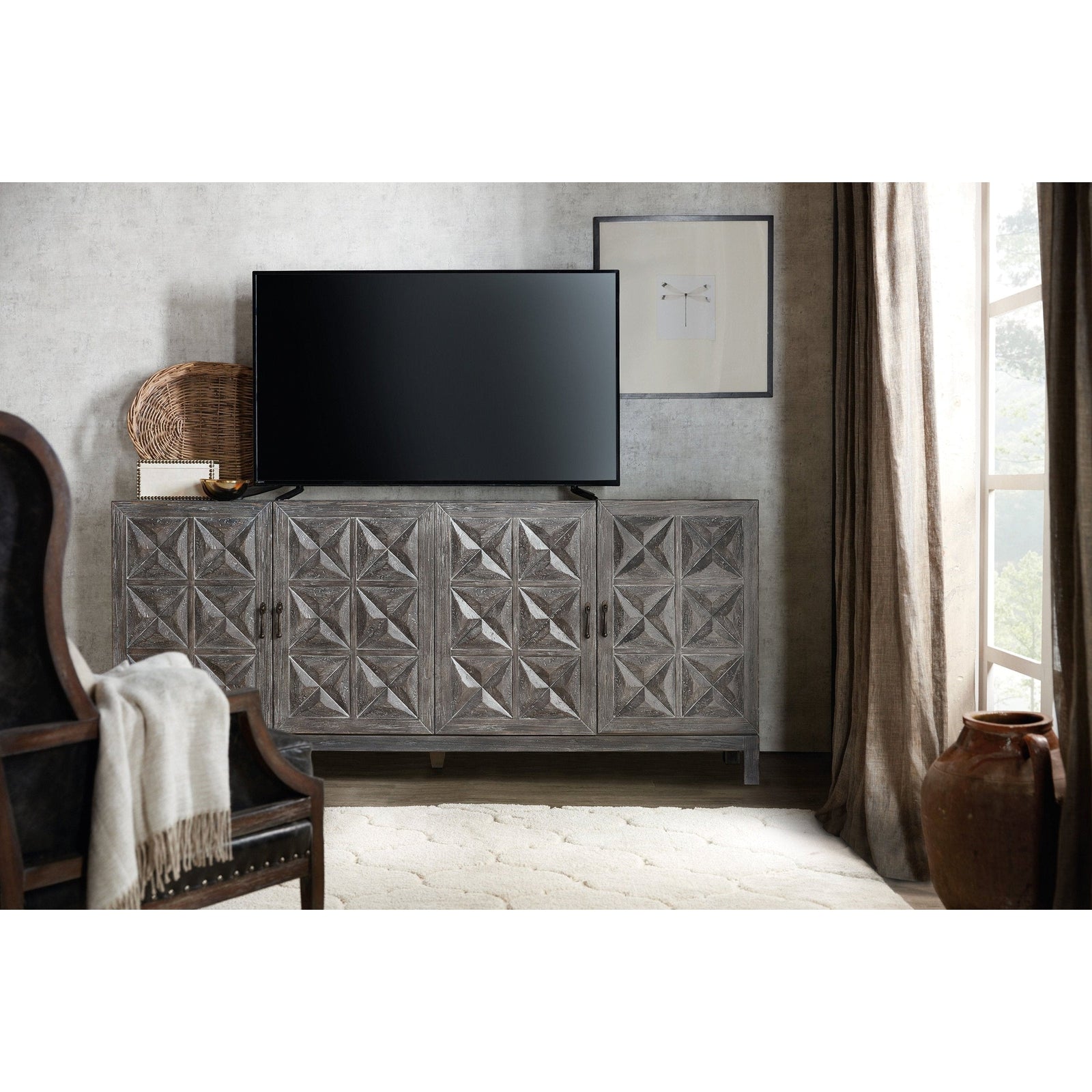 Hooker Furniture Beaumont Entertainment Console