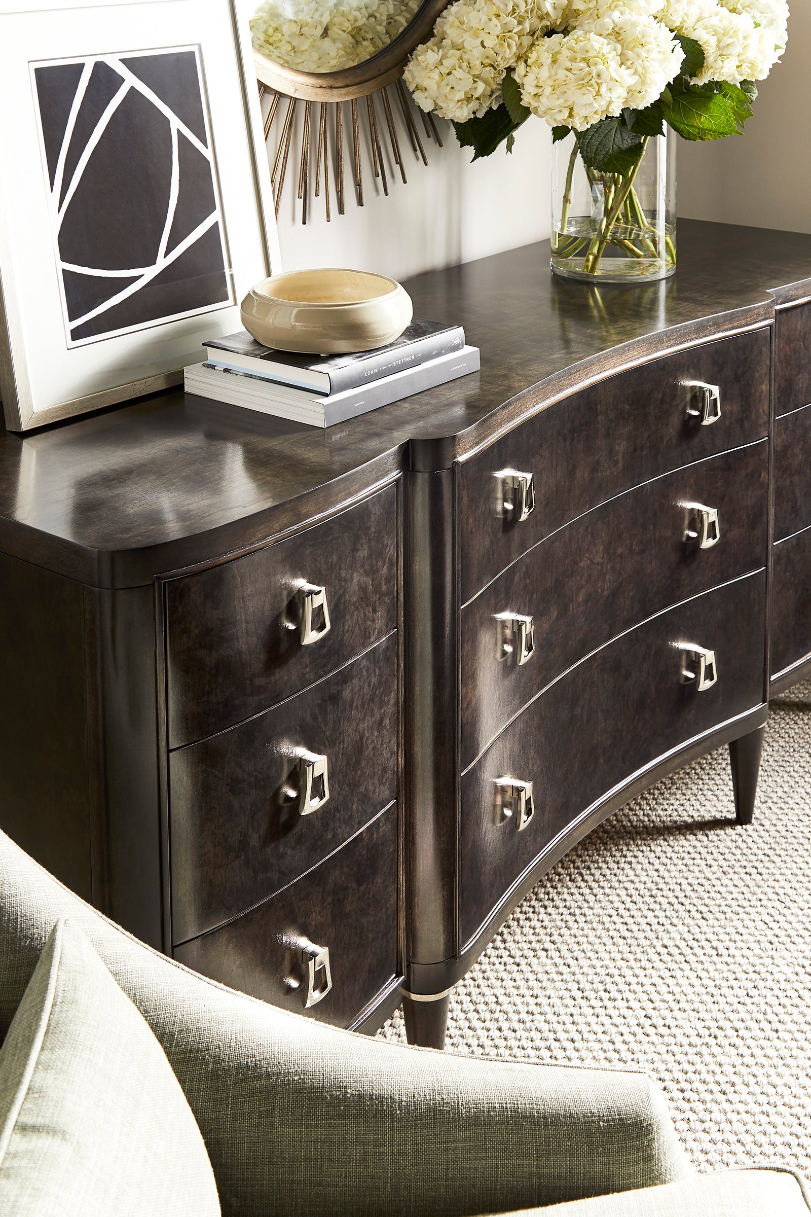 Vanguard Lillet 9-Drawer Chest