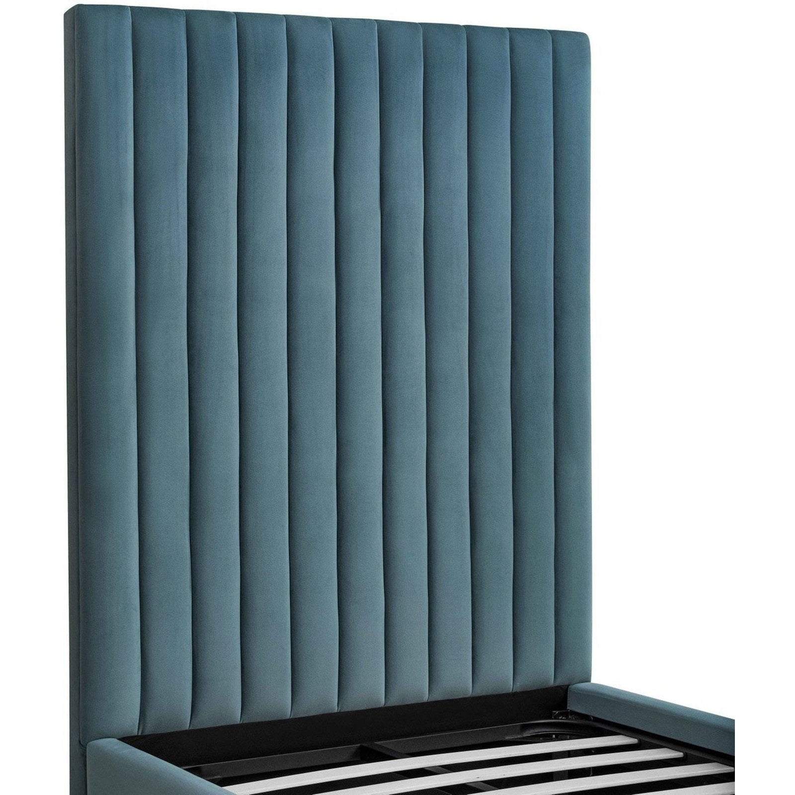 TOV Furniture Arabelle Velvet Bed