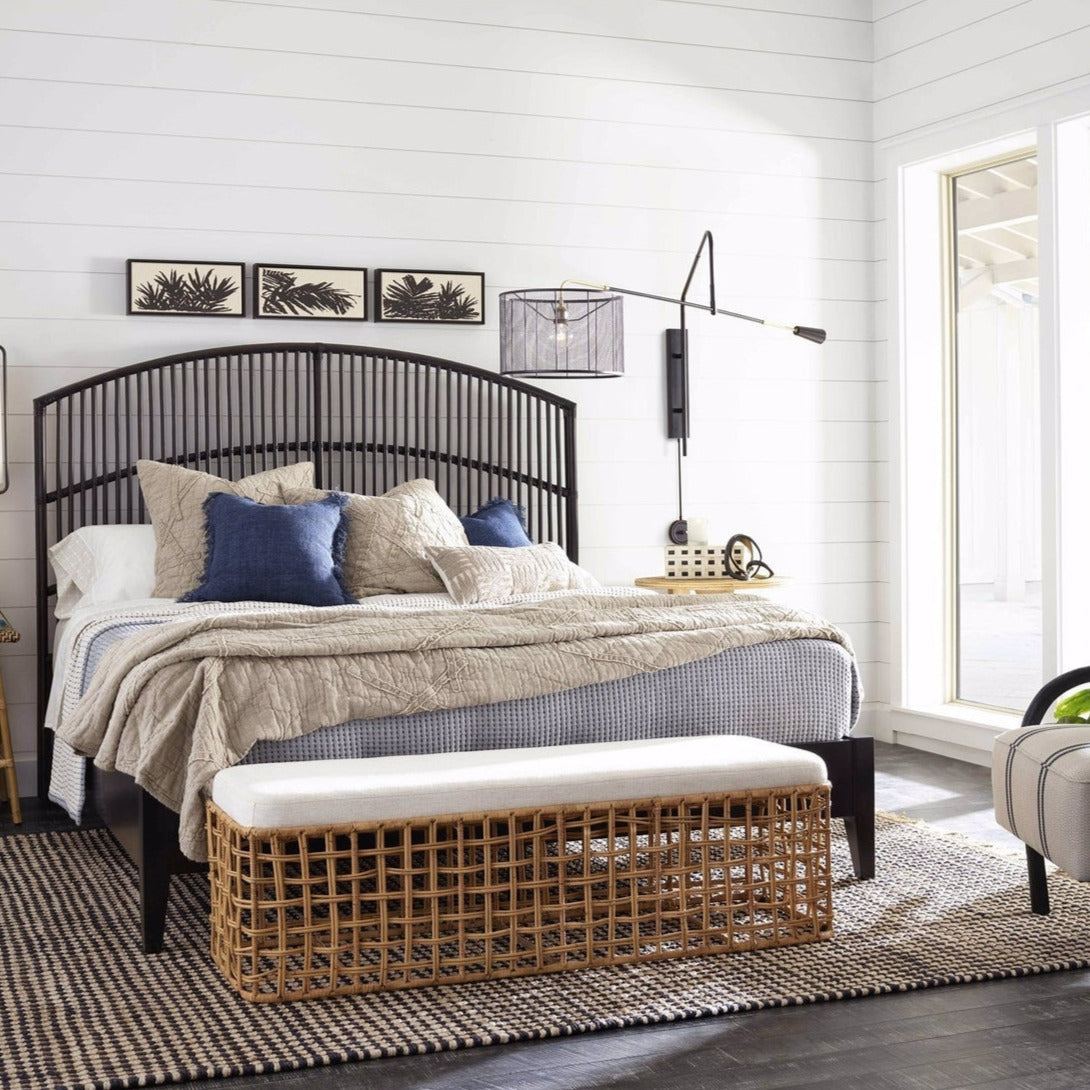 Universal Furniture Getaway Blackadore Caye Bed