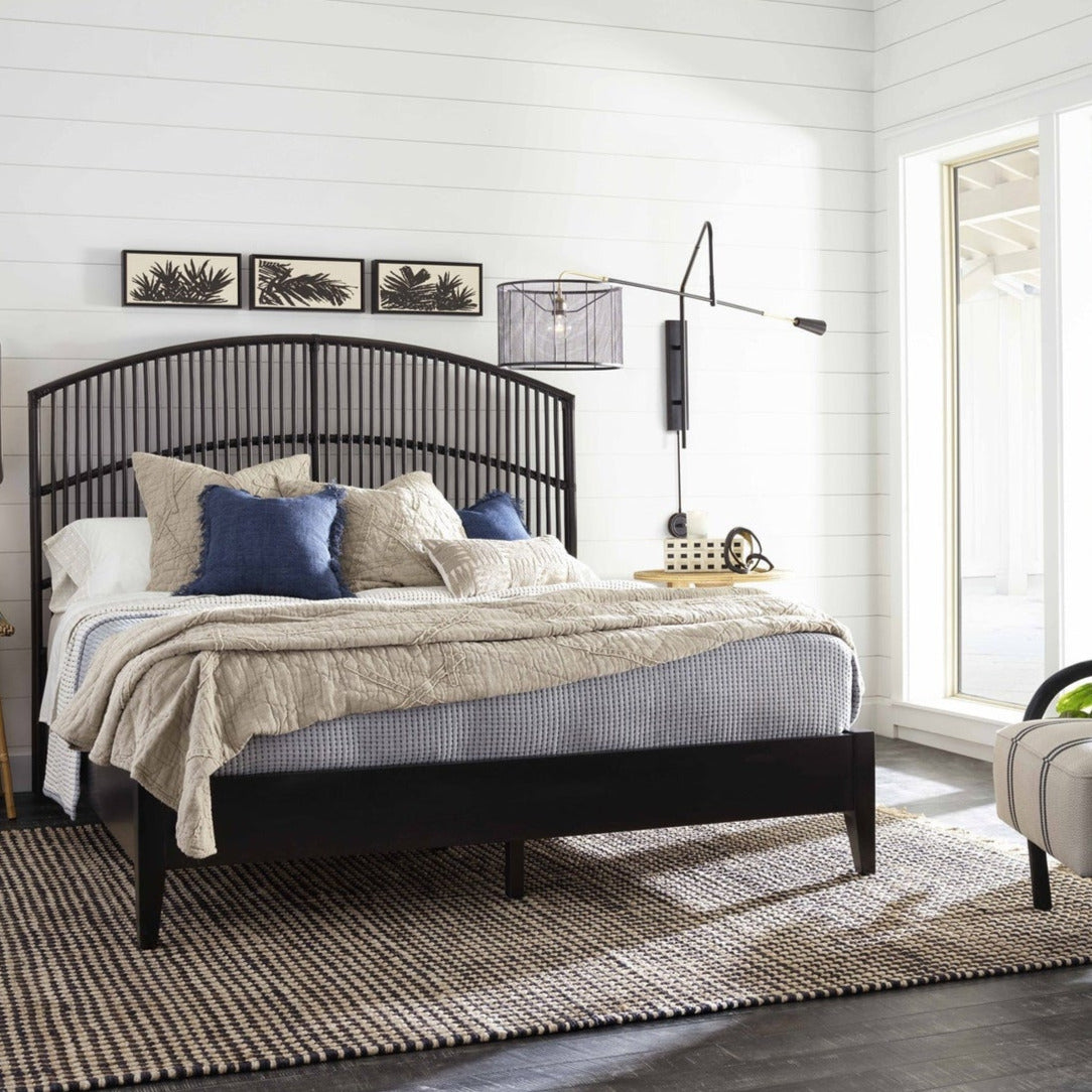 Universal Furniture Getaway Blackadore Caye Bed