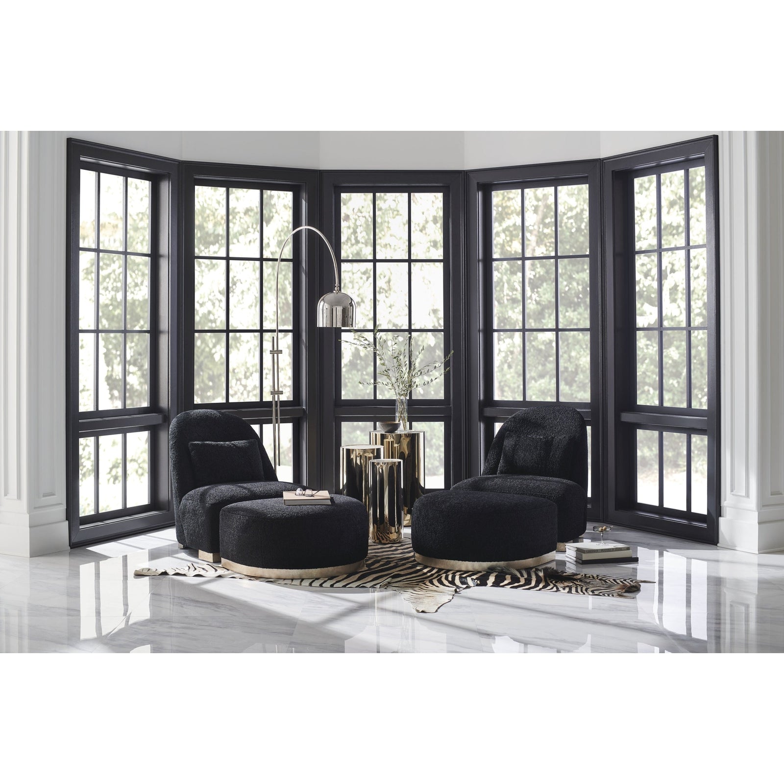 Caracole Signature Metropolitan Round About-Short Accent Table