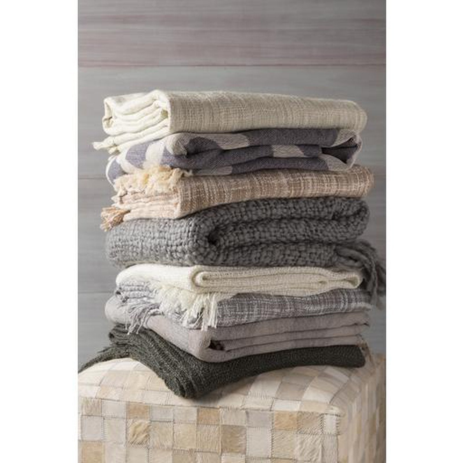 Surya Tilda Throw